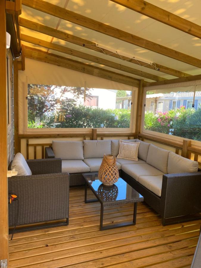 Mobil Home De Charme Fréjus Buitenkant foto